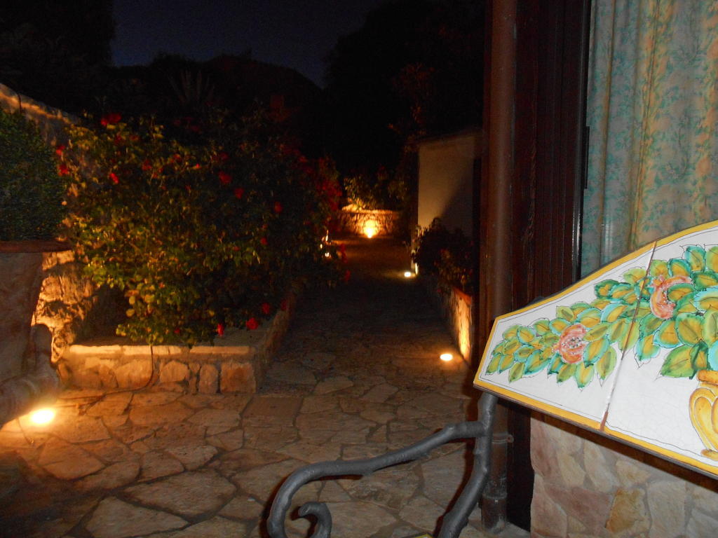 B&B Al Giardino Monreale Esterno foto